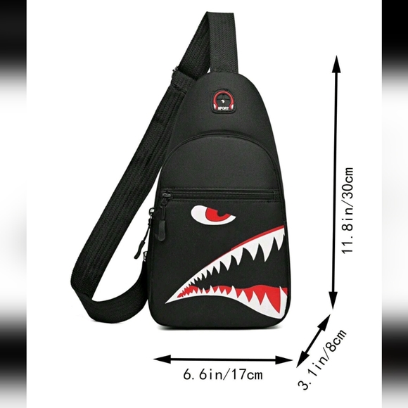NEW! SHARK TRAVEL POUCH BAG - Picture 3 of 3